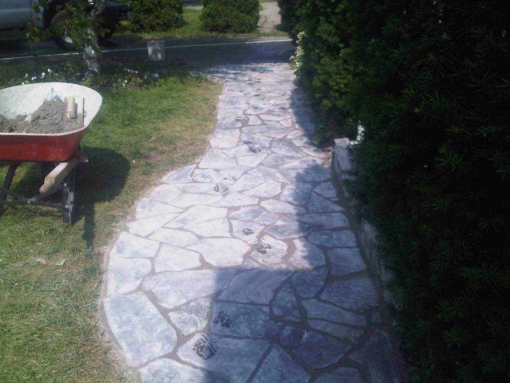 Flagstone Walkway